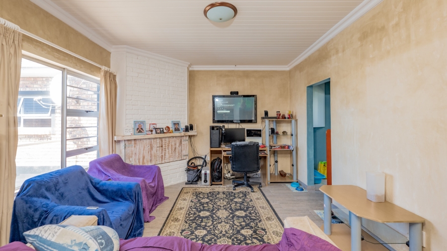 9 Bedroom Property for Sale in Struisbaai Western Cape